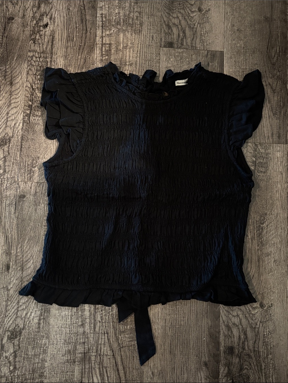 Abercrombie & Fitch Smocked Tank with Bow Closure Back - Black - Size Large